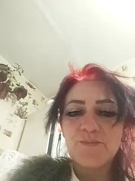 SweetLeila40 online show from April 12, 2026, 6:44 pm