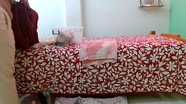 evaleribigtits18 online show from May 17, 2026, 12:54 am