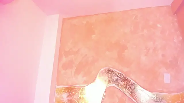 melaniecooperr online show from November 6, 2025, 3:54 am