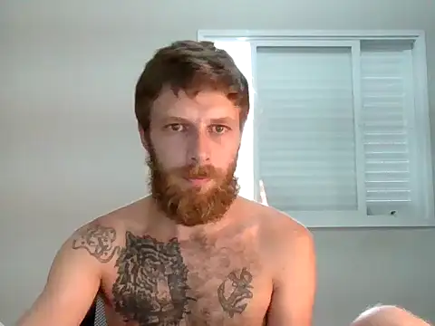 Snapshot of SkullTatto chatting on February 6, 2026, 8:16 pm SkullTatto online show from February 6, 2026, 8:16 pm