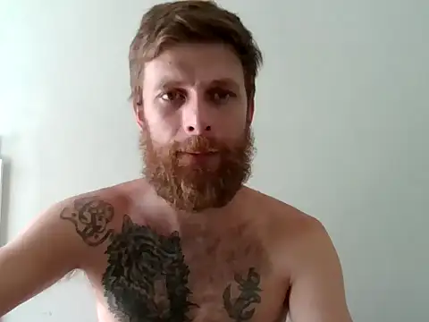 Snapshot of SkullTatto chatting on February 3, 2026, 1:16 pm SkullTatto online show from February 3, 2026, 1:16 pm