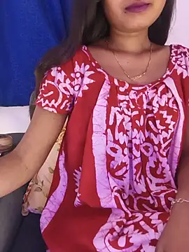 yhona darling online show from May 23, 2026, 1:21 pm