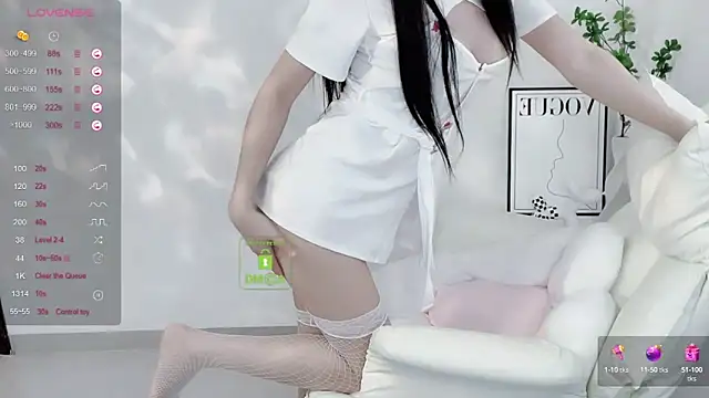 Happy-Minnie online show from December 3, 2024, 2:09 am