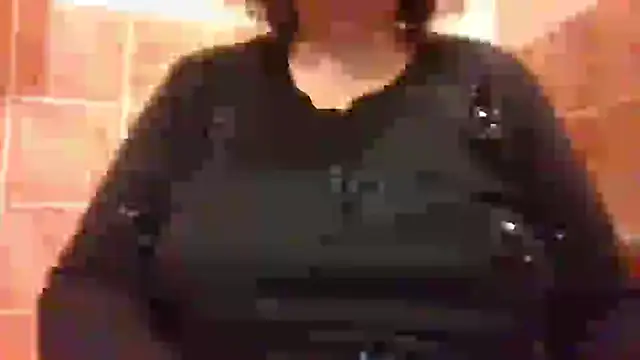 maria38xxx online show from February 25, 2025, 7:49 pm