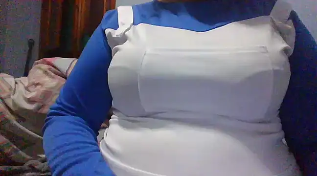 maria38xxx online show from March 12, 2025, 5:49 pm