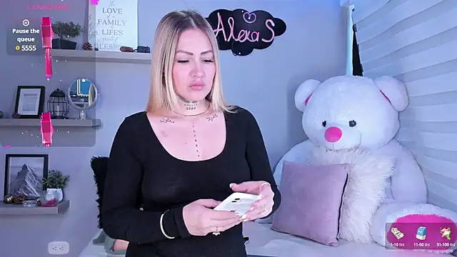 Alexasmith06 online show from February 27, 2025, 7:26 pm