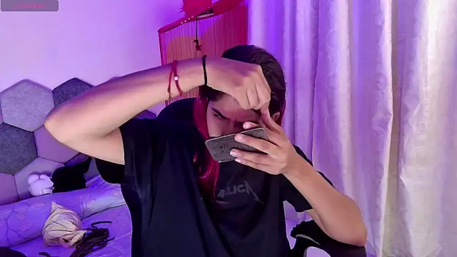 Horny tgn online show from April 2, 2026, 2:02 pm