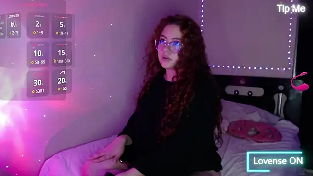 Snapshot of Missfortune18 chatting on February 10, 2025, 5:14 am Missfortune18 online show from February 10, 2025, 5:14 am