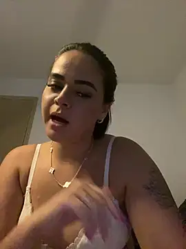 rebeccaareys online show from February 21, 2025, 10:04 pm