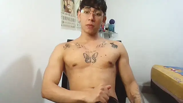 Dillom420 online show from February 11, 2025, 8:52 pm