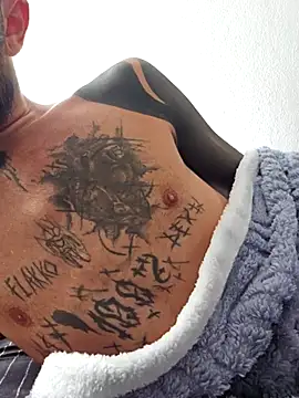 charlye inkkkk online show from December 4, 2025, 10:25 am