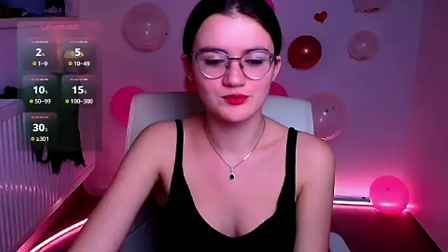 Snapshot of Josephine_jo chatting on February 16, 2025, 11:06 pm Josephine jo online show from February 16, 2025, 11:06 pm