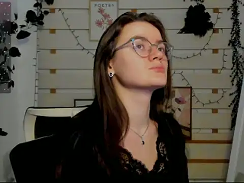 Josephine jo online show from February 17, 2026, 8:00 am