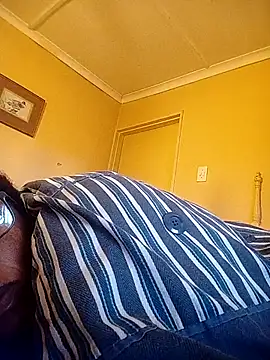 bustybillies online show from July 18, 2026, 5:05 am