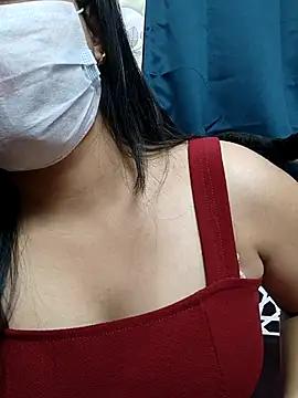 Myloveurvi online show from March 25, 2026, 5:34 pm