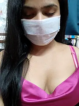 Myloveurvi online show from July 22, 2026, 5:37 pm