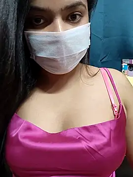 Myloveurvi online show from July 20, 2026, 4:42 pm