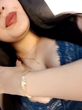 im here- online show from October 28, 2025, 10:03 am