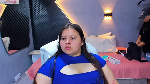 Laia and Aloby online show from June 20, 2026, 9:53 pm