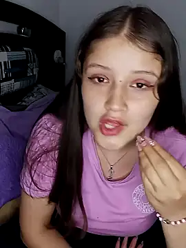 Snapshot of Krysstal_tay chatting on February 27, 2025, 10:20 pm Krysstal tay online show from February 27, 2025, 10:20 pm