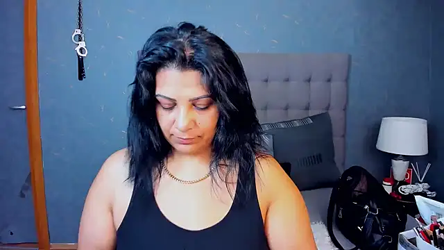 AmyCubes online show from November 1, 2025, 10:09 am