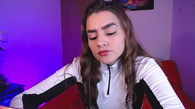 Lu perez online show from December 2, 2025, 11:06 pm