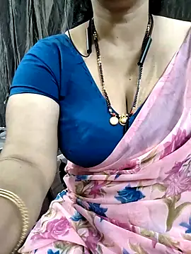 Snapshot of bhuvana555 chatting on February 6, 2026, 4:52 am bhuvana555 online show from February 6, 2026, 4:52 am