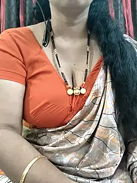 Snapshot of bhuvana555 chatting on October 31, 2025, 5:09 pm bhuvana555 online show from October 31, 2025, 5:09 pm