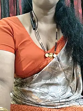 Snapshot of bhuvana555 chatting on October 26, 2025, 5:02 pm bhuvana555 online show from October 26, 2025, 5:02 pm