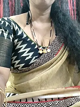 Snapshot of bhuvana555 chatting on October 25, 2025, 4:33 am bhuvana555 online show from October 25, 2025, 4:33 am