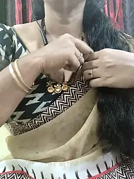 Snapshot of bhuvana555 chatting on October 30, 2025, 4:33 am bhuvana555 online show from October 30, 2025, 4:33 am