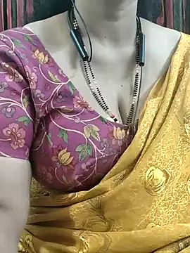 Snapshot of bhuvana555 chatting on December 13, 2025, 8:04 pm bhuvana555 online show from December 13, 2025, 8:04 pm