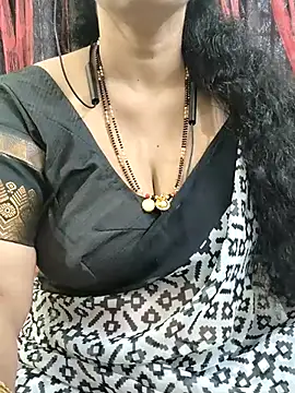 Snapshot of bhuvana555 chatting on November 4, 2025, 4:49 am bhuvana555 online show from November 4, 2025, 4:49 am