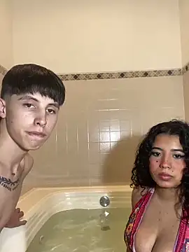 Snapshot of G_Poseidon_y_Cloe chatting on December 8, 2024, 9:30 pm G Poseidon y Cloe online show from December 8, 2024, 9:30 pm