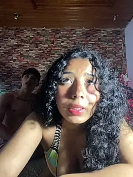 Snapshot of G_Poseidon_y_Cloe chatting on December 2, 2024, 12:26 am G Poseidon y Cloe online show from December 2, 2024, 12:26 am