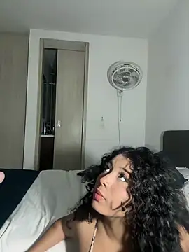 Snapshot of G_Poseidon_y_Cloe chatting on January 5, 2025, 8:42 pm G Poseidon y Cloe online show from January 5, 2025, 8:42 pm