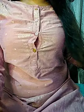 Rina777o online show from April 7, 2026, 5:26 pm