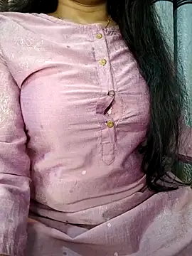Rina777o online show from June 15, 2026, 6:18 pm