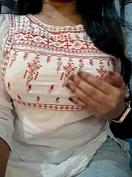 Rina777o online show from April 16, 2026, 1:17 am