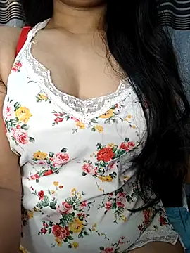 Rina777o online show from May 25, 2026, 6:06 pm