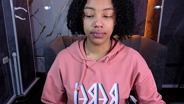 Violeth b online show from October 28, 2025, 12:48 pm