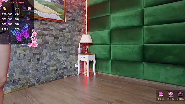 Snapshot of SelenSummer chatting on March 19, 2026, 5:29 am SelenSummer online show from March 19, 2026, 5:29 am