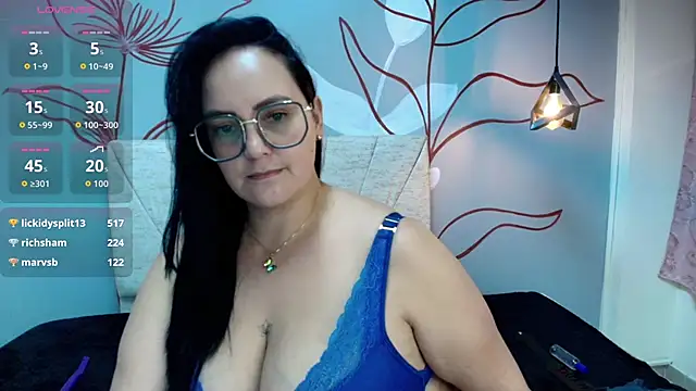veronicabbw online show from November 12, 2025, 12:26 am