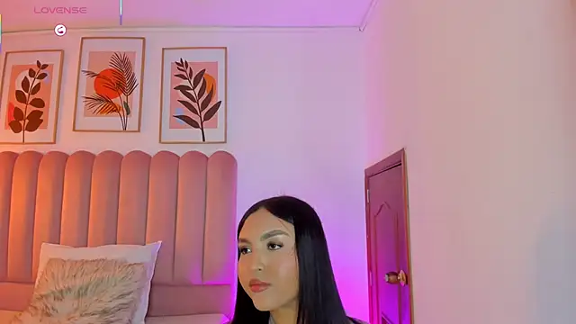 nastyalvanova online show from June 6, 2026, 3:12 am