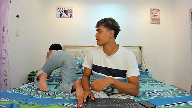 Snapshot of dafnezahiraa_ chatting on February 16, 2025, 4:42 am dafnezahiraa online show from February 16, 2025, 4:42 am