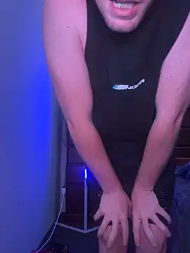 Snapshot of aus_guy93 chatting on November 14, 2025, 12:42 pm aus guy93 online show from November 14, 2025, 12:42 pm