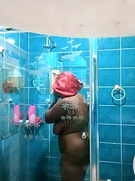 2Sweetysmile online show from February 23, 2026, 3:34 pm