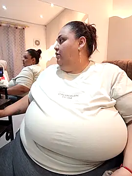 Snapshot of Alisson_am chatting on March 12, 2026, 10:36 pm Alisson am online show from March 12, 2026, 10:36 pm