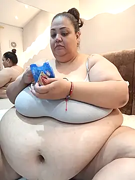 Snapshot of Alisson_am chatting on February 6, 2026, 11:28 am Alisson am online show from February 6, 2026, 11:28 am