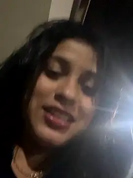 perlita05 online show from March 4, 2026, 12:29 am